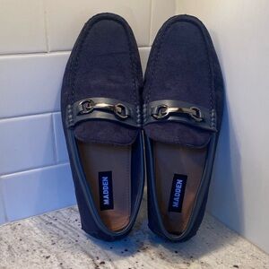 Madden men’s navy blue suede loafers.  Very good condition. Size 10.5